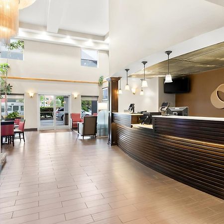 Comfort Suites Portland Airport Eksteriør bilde